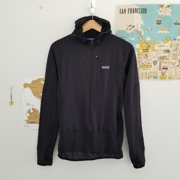Patagonia Other - {mens} patagonia • r1 pullover hoody • IO14